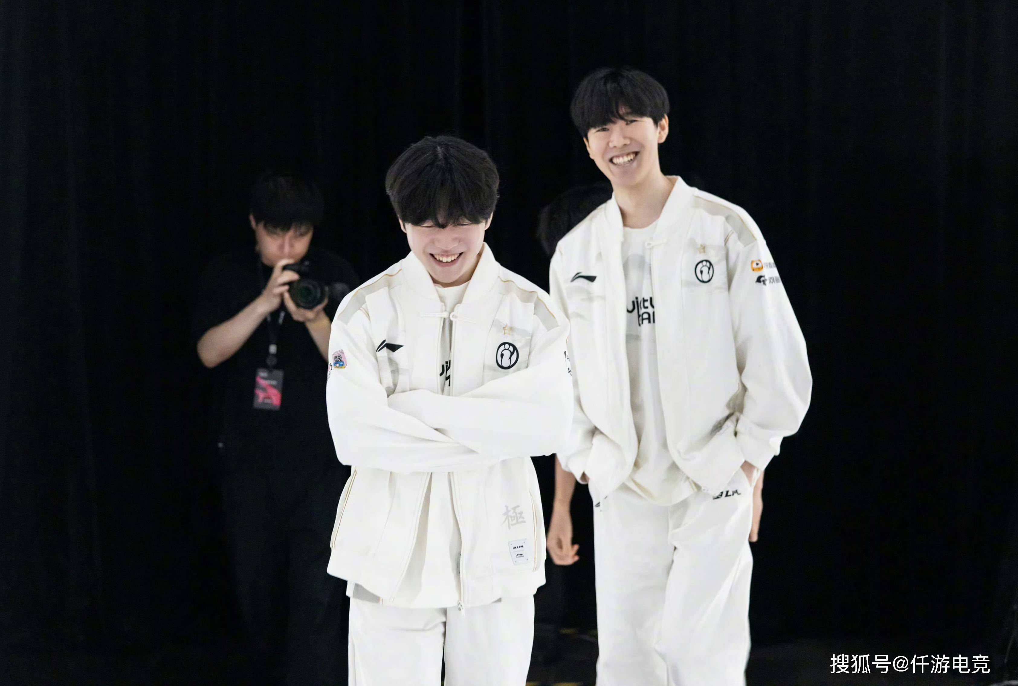 中创下的奇 中创下的奇